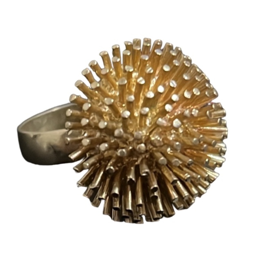 Vintage Mid Century Gold Floral Make A Wish Daisy  Cocktail Ring
